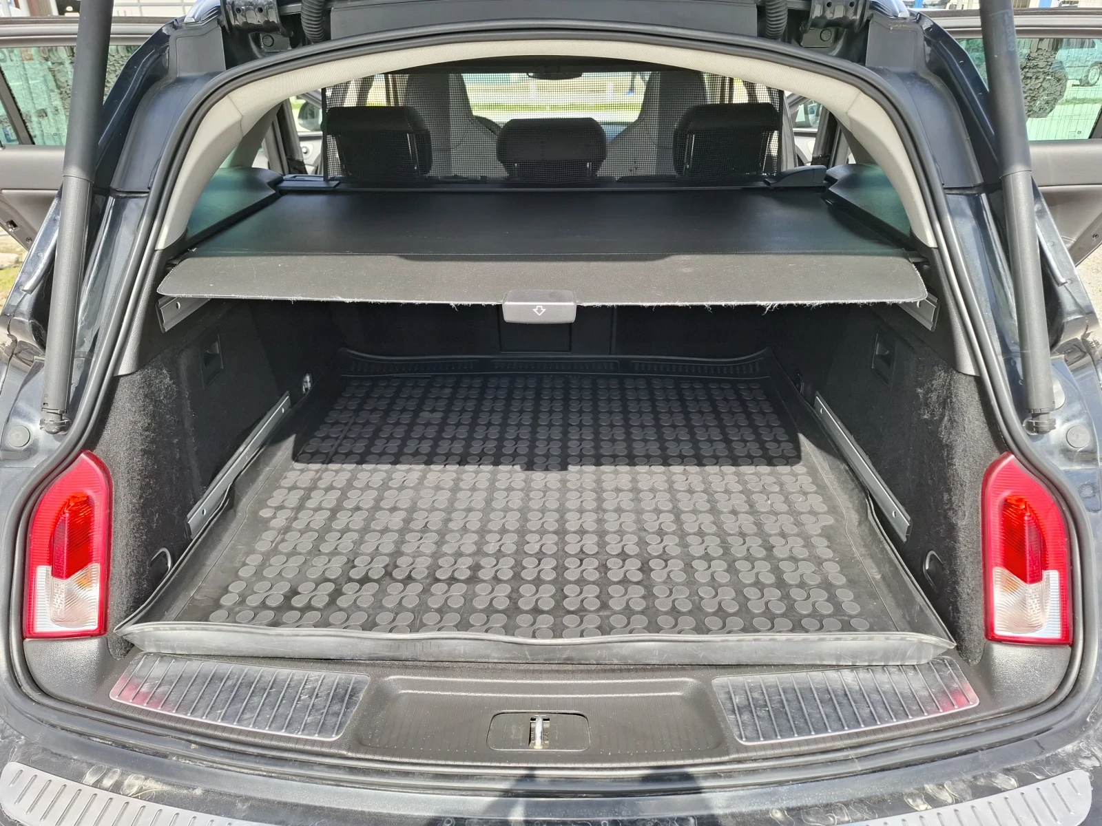 Opel Insignia 2.8 БЕНЗИН OPC FULL 380K.C, снимка 16 - Автомобили и джипове - 54235083