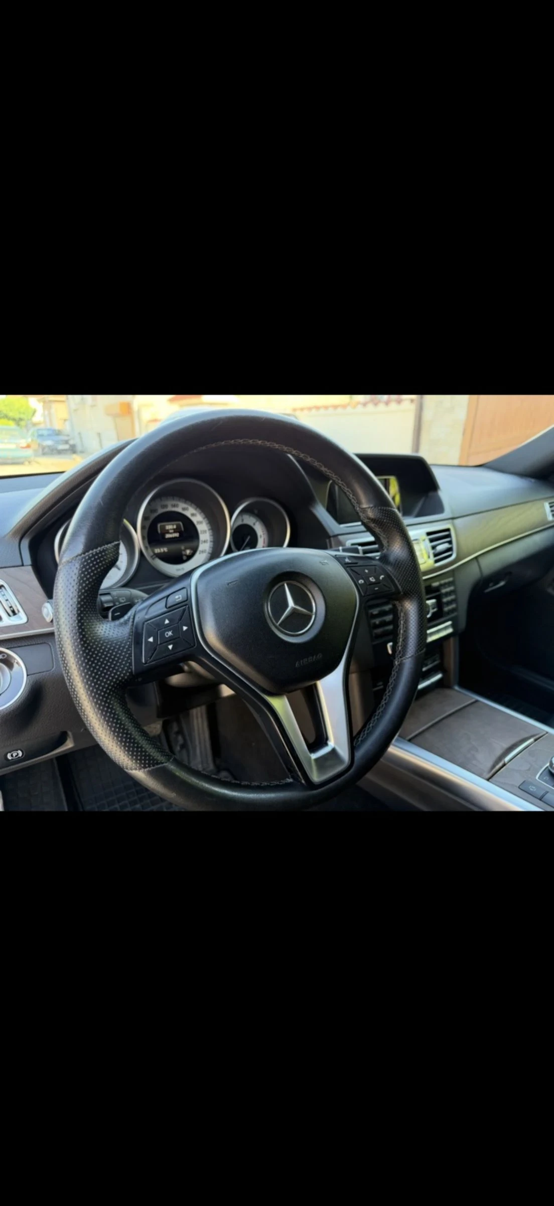 Mercedes-Benz E 200 Avangarde, снимка 13 - Автомобили и джипове - 54567662