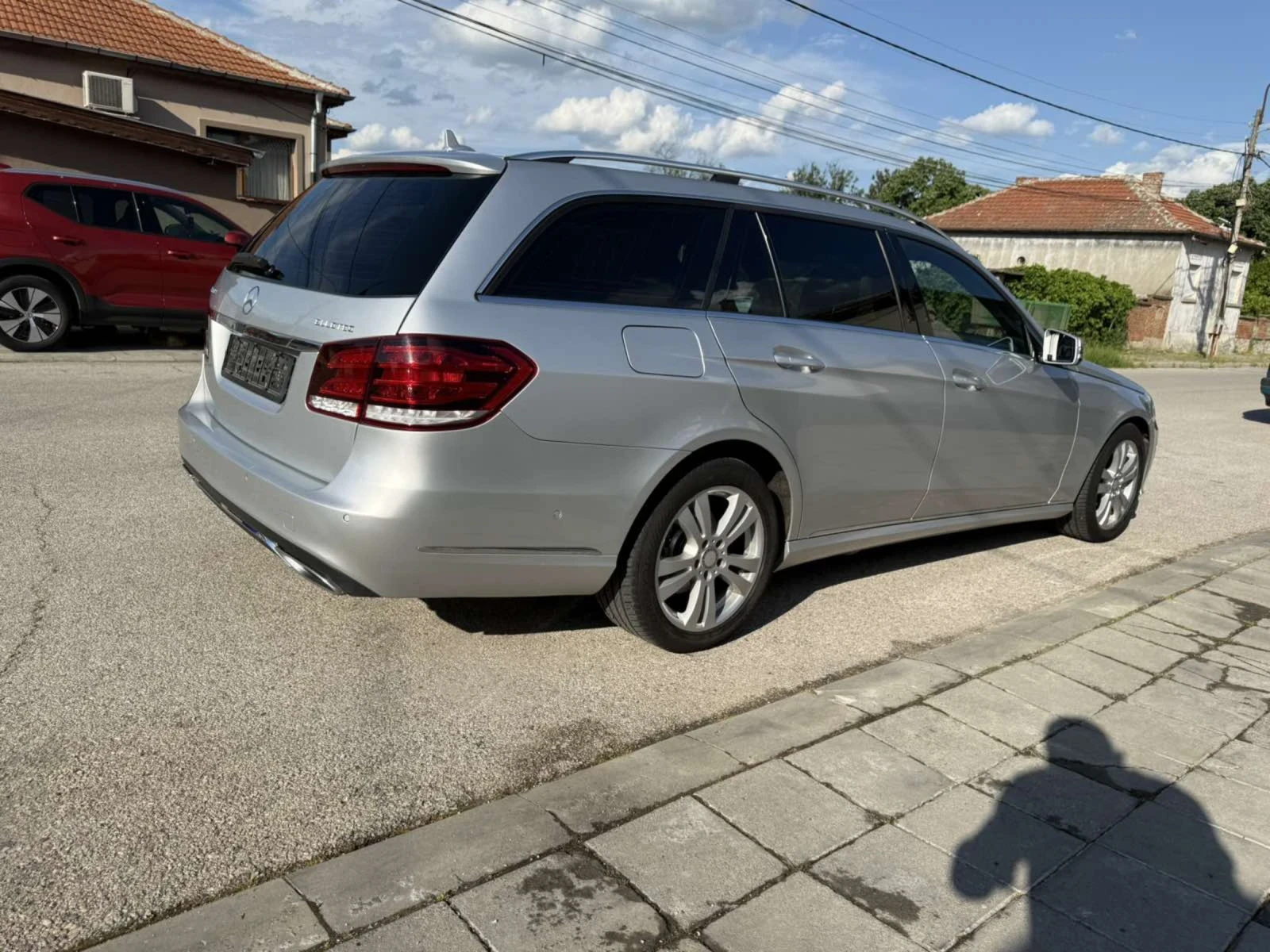 Mercedes-Benz E 200 Avangarde, снимка 3 - Автомобили и джипове - 54567662