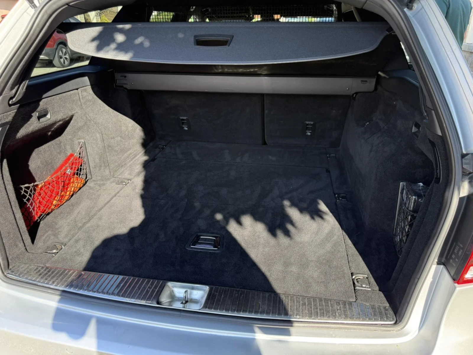 Mercedes-Benz E 200 Avangarde, снимка 14 - Автомобили и джипове - 54567662