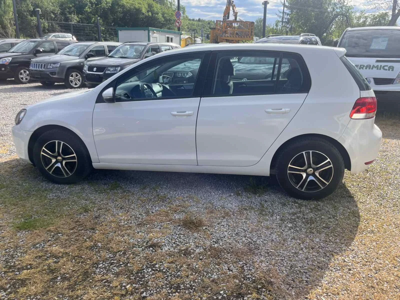 VW Golf 1.4 80кс, снимка 2 - Автомобили и джипове - 54663155