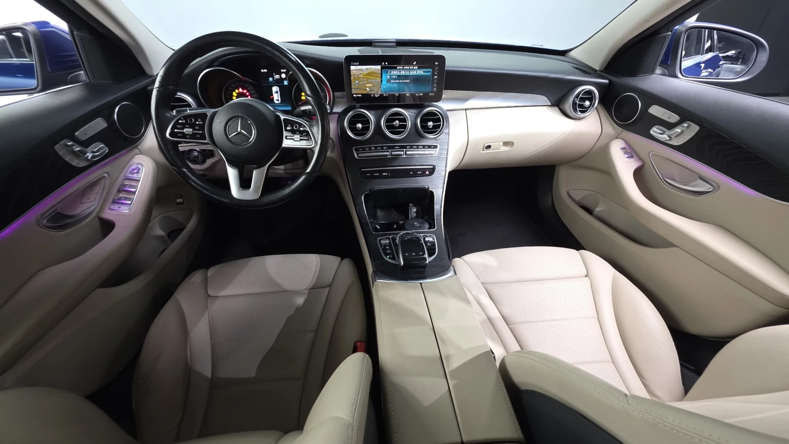 Mercedes-Benz C 220, снимка 6 - Автомобили и джипове - 55037587