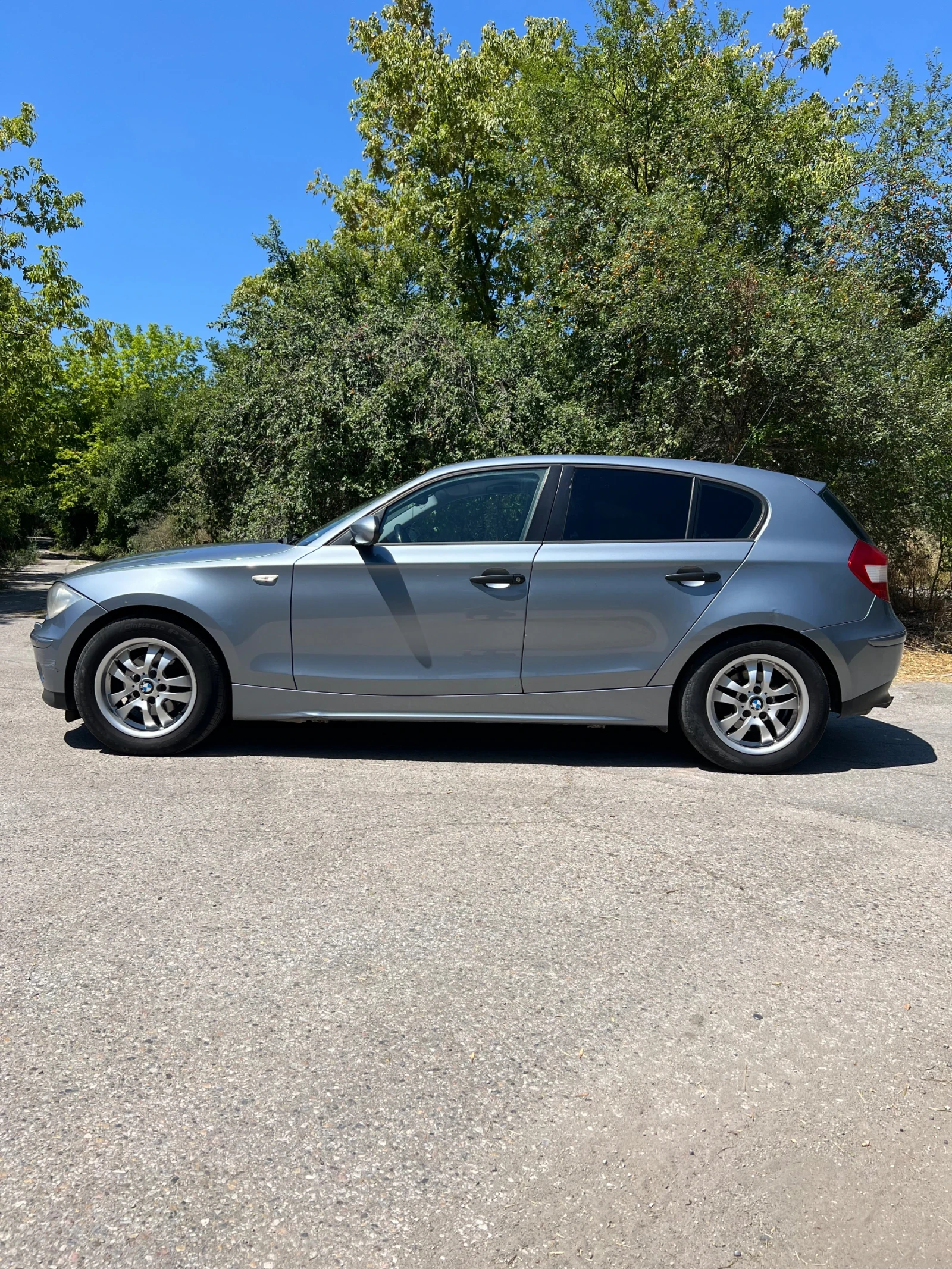 BMW 118, снимка 6 - Автомобили и джипове - 55477303