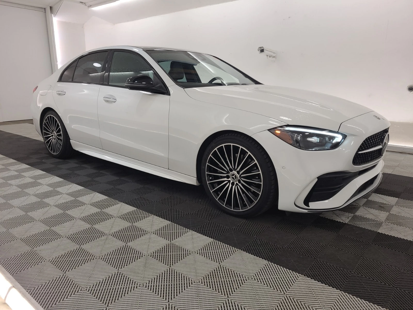 Mercedes-Benz C 300 PANO| ПАМЕТ| ПОДГРЕВИ| 360САМ| , снимка 2 - Автомобили и джипове - 56126373