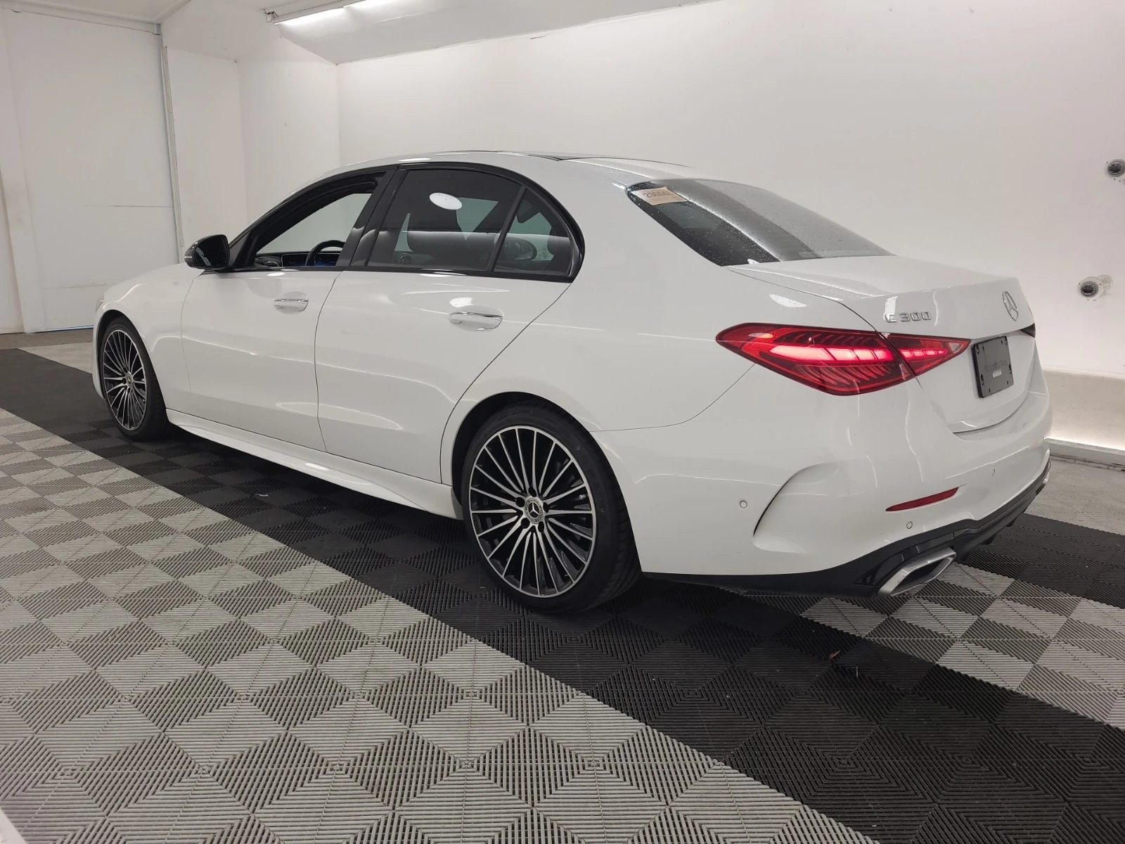 Mercedes-Benz C 300 PANO| ПАМЕТ| ПОДГРЕВИ| 360САМ| , снимка 4 - Автомобили и джипове - 56126373