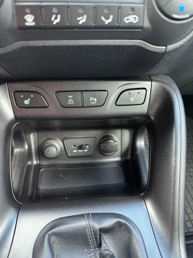 Hyundai IX35 2.0 CRDI 4WD ПЪРВИ СОБСВЕНИК, снимка 14