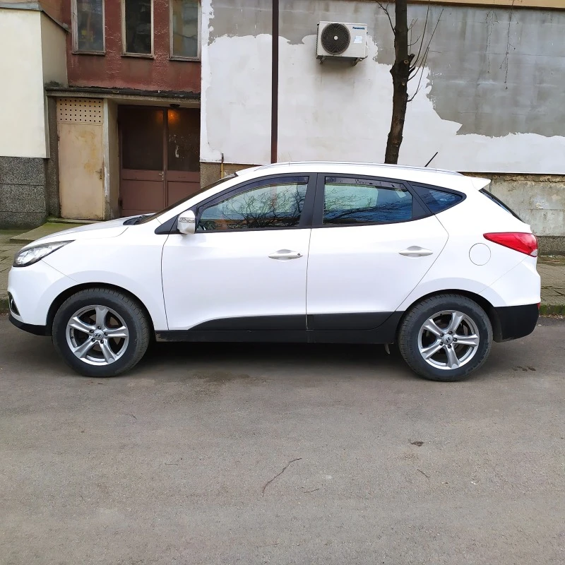 Hyundai IX35 2.0i 4x4 ГАЗ, снимка 6 - Автомобили и джипове - 41714751