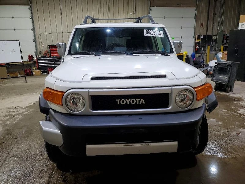 Toyota Fj cruiser 2012 TOYOTA FJ CRUISER | Mobile.bg � ����������� 2