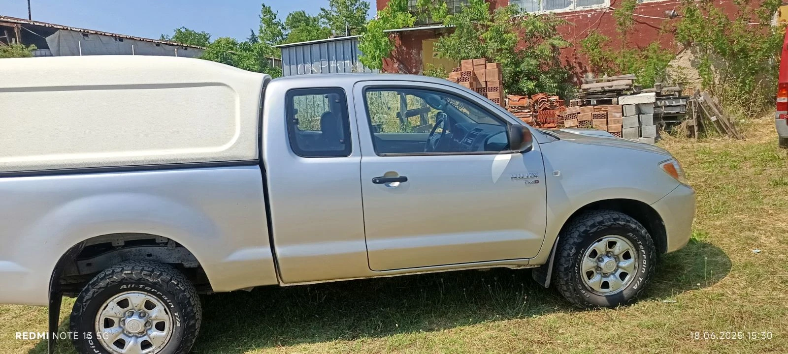 Toyota Hilux  - изображение 2