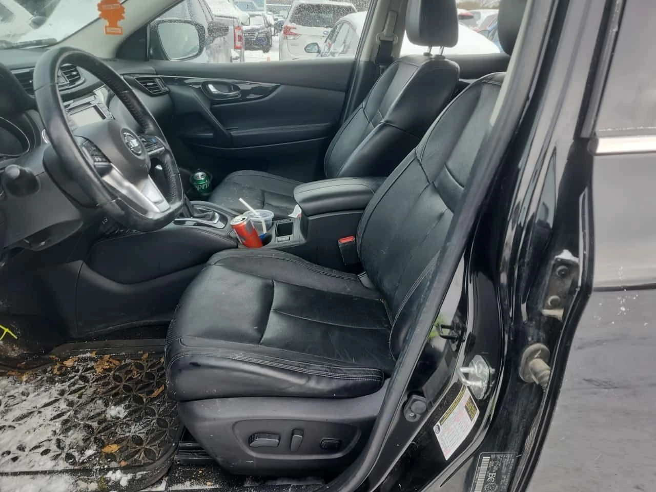 Nissan Qashqai * SL * 2 КЛЮЧА* ПОДГРЕВ* ПАНО* BLIND SPOT*  - изображение 5