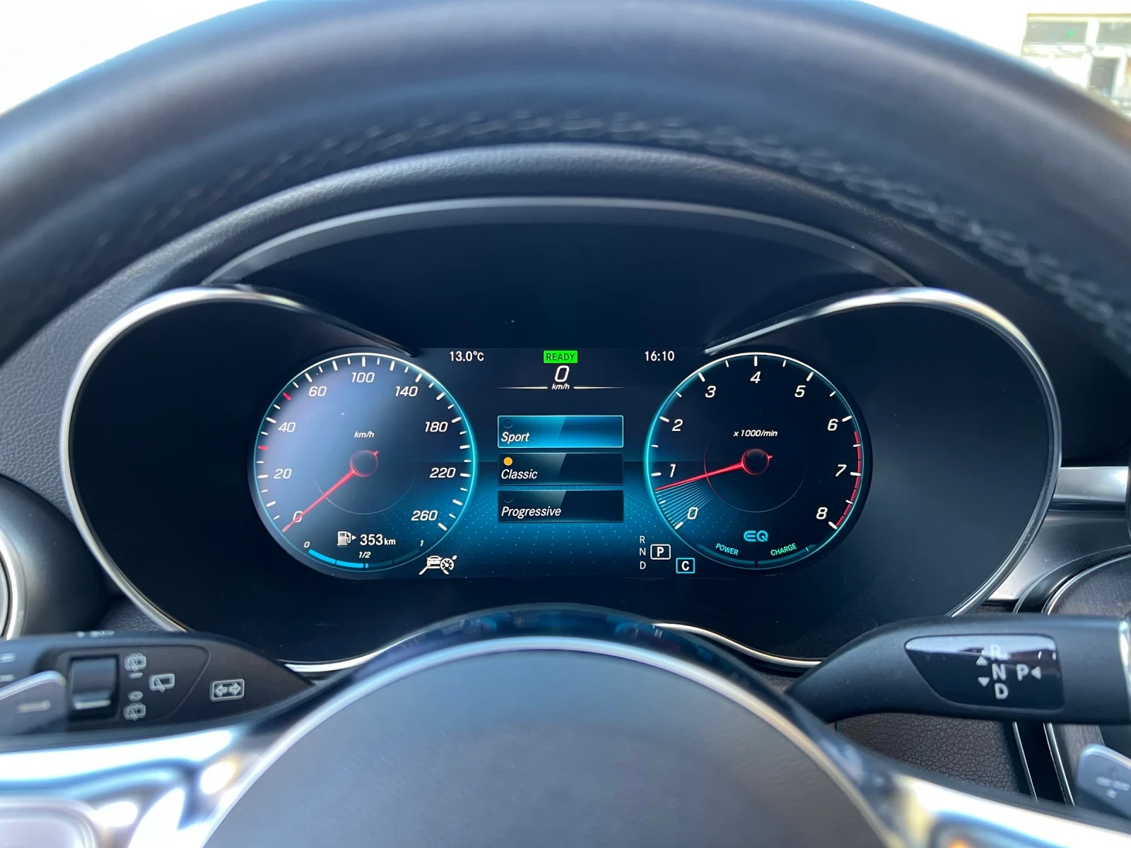 Mercedes-Benz GLC 300 EQ-BOOST/FACE-LIFT/DIGITAL/AMG/PANORAMA/TOP, снимка 13 - Автомобили и джипове - 53890199