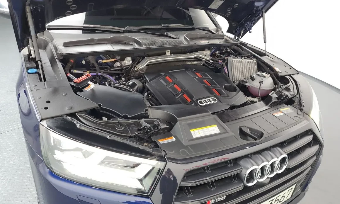 Audi SQ5 3.0TDI Disi* Cam 360* , снимка 5 - Автомобили и джипове - 54471720