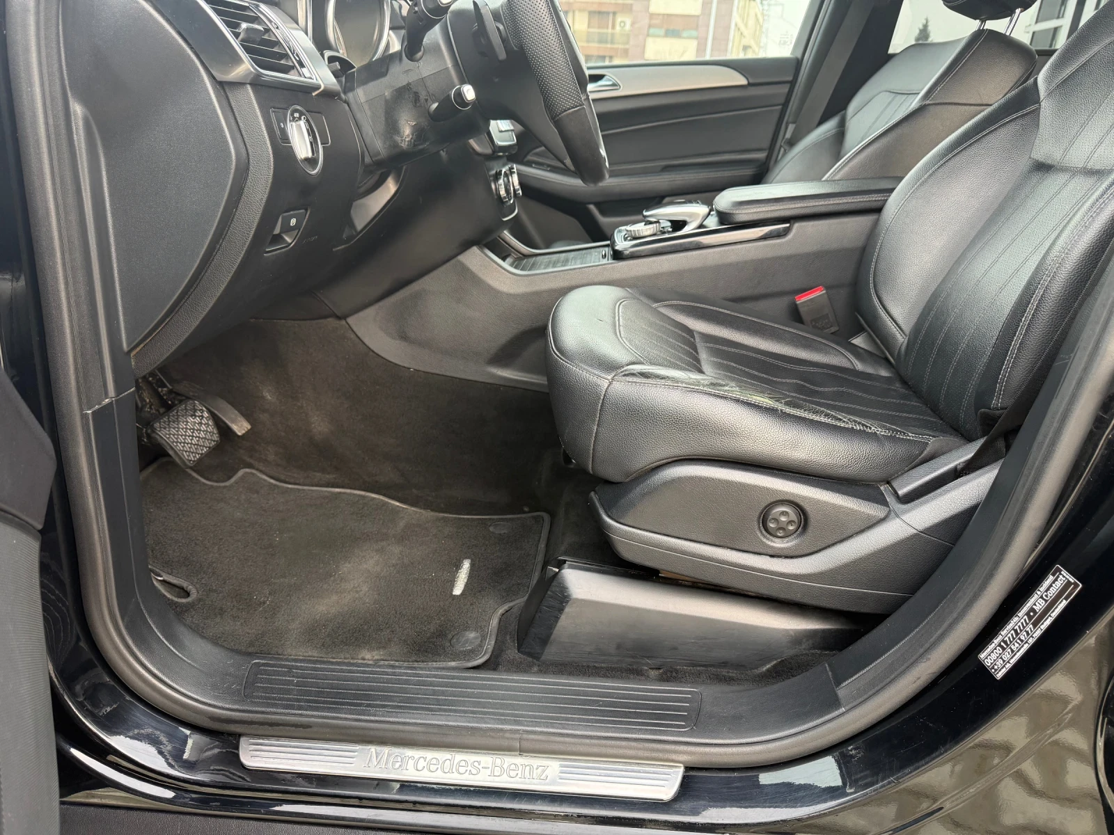 Mercedes-Benz GLE 250 d* FULL* 360* Панорама* , снимка 15 - Автомобили и джипове - 54726577
