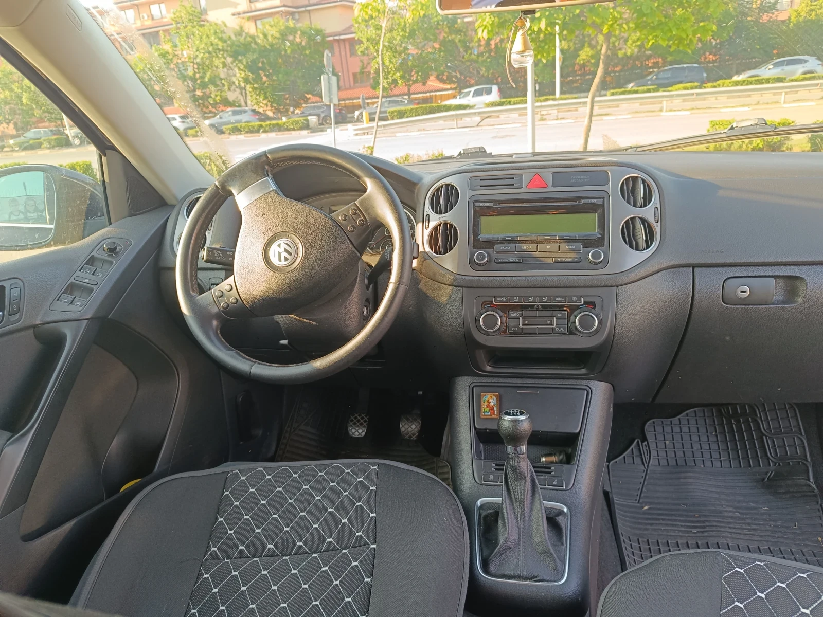 VW Tiguan Dizel, снимка 5 - Автомобили и джипове - 54797182