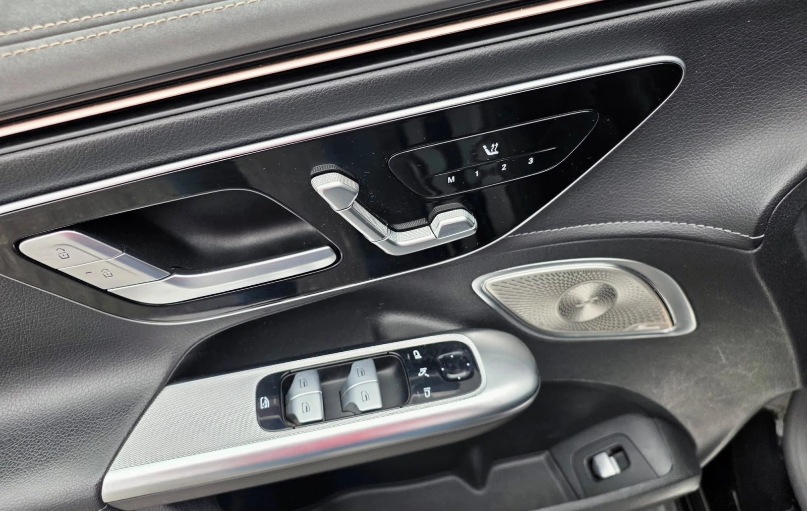 Mercedes-Benz EQE 350+ * Burmester* Подгрев* ЛИЗИНГ , снимка 5 - Автомобили и джипове - 55979275