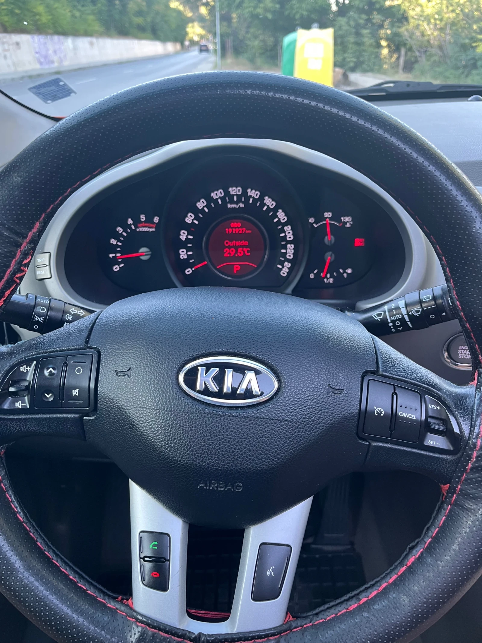 Kia Sportage, снимка 8 - Автомобили и джипове - 56023048