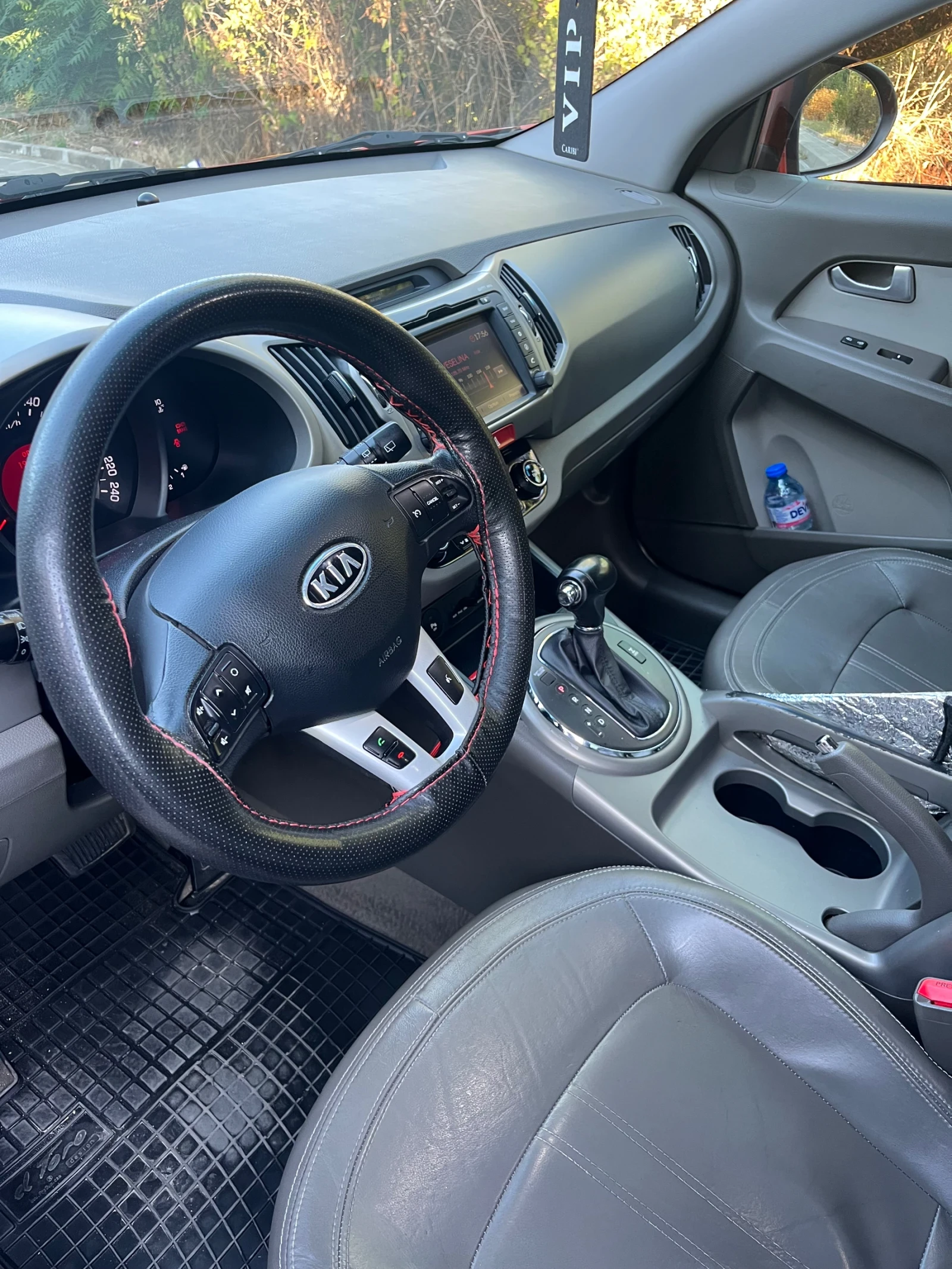 Kia Sportage, снимка 5 - Автомобили и джипове - 56023048