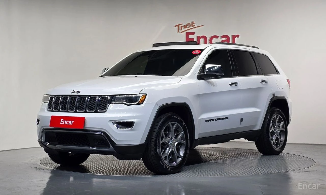 Jeep Grand cherokee ПОДГРЕВ* ОБДУХВАНЕ* ПАНОРАМА* КАМЕРА* 