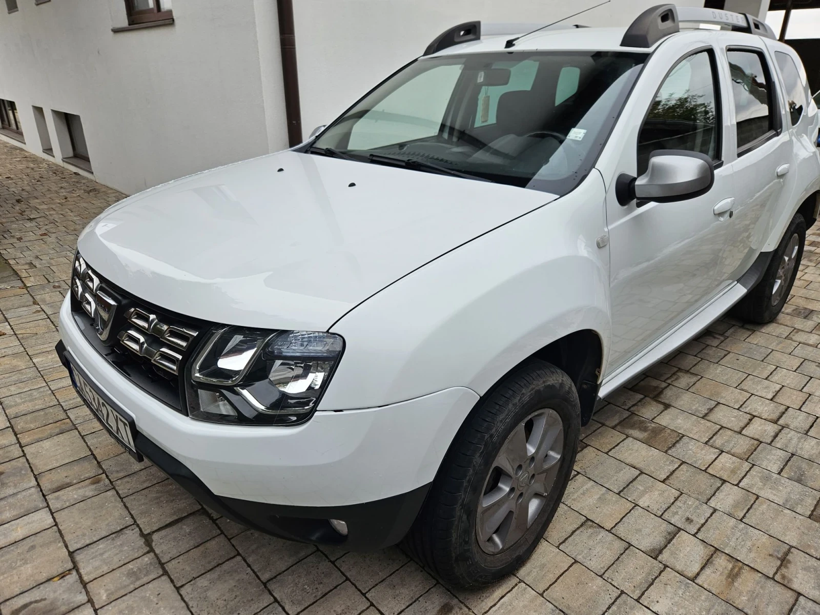 Dacia Duster, снимка 2 - Автомобили и джипове - 56638368