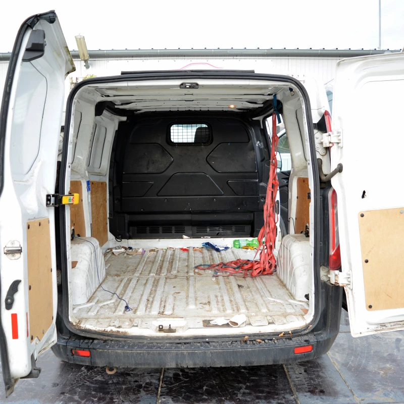 Ford Transit Custom 2.0 TDCI, снимка 8 - Бусове и автобуси - 51996696