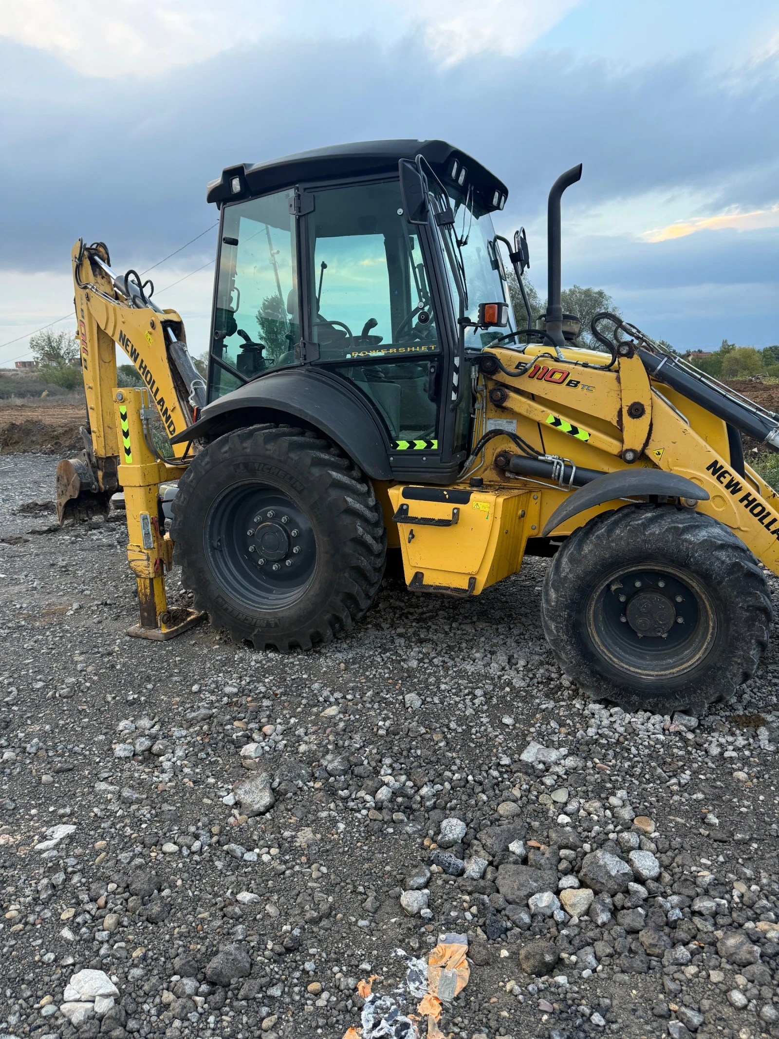 Багер New Holland, снимка 2 - Индустриална техника - 56576616