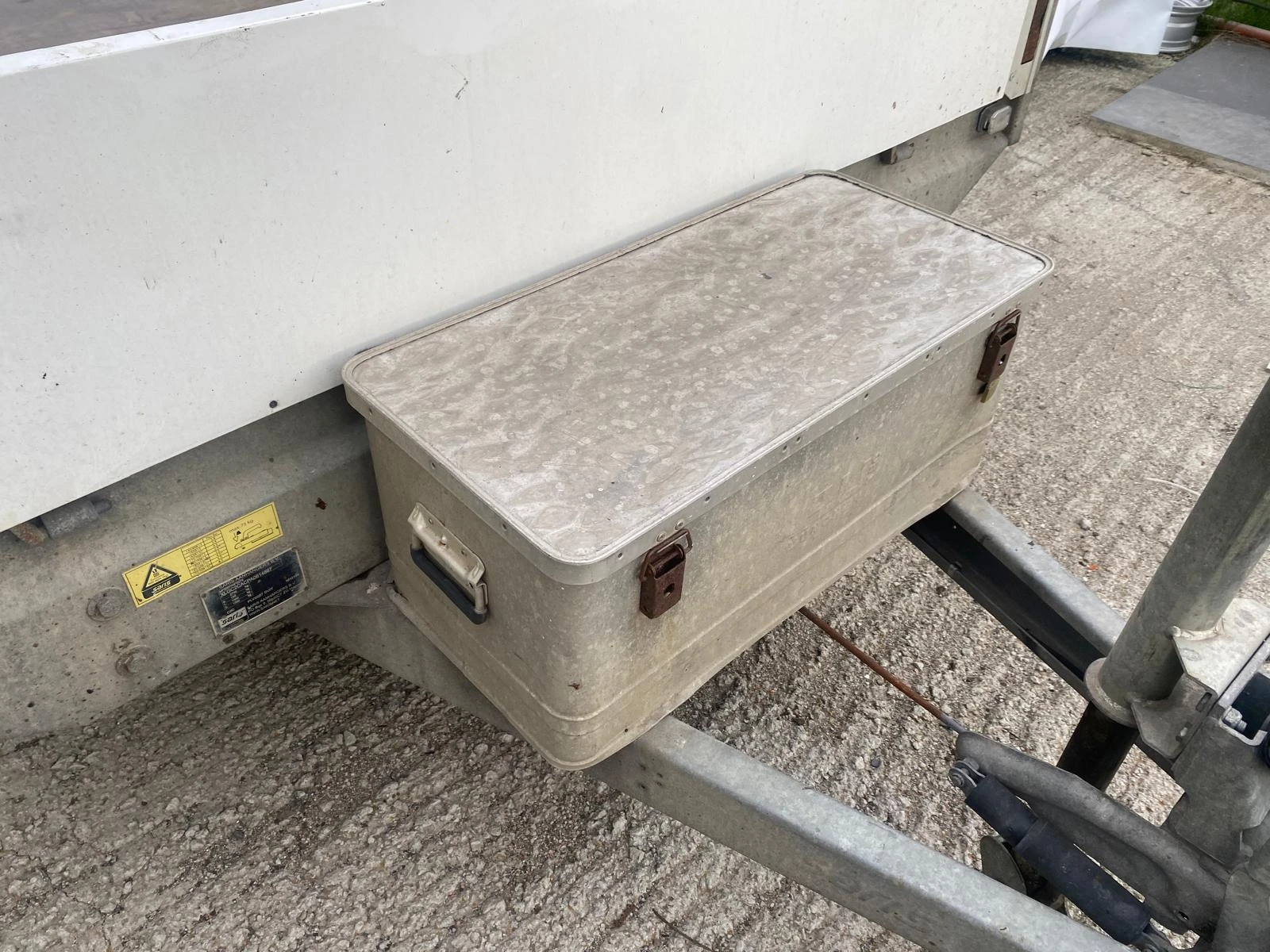 �� ��������� Saris 2700�� 4�2� | Mobile.bg � ����������� 8