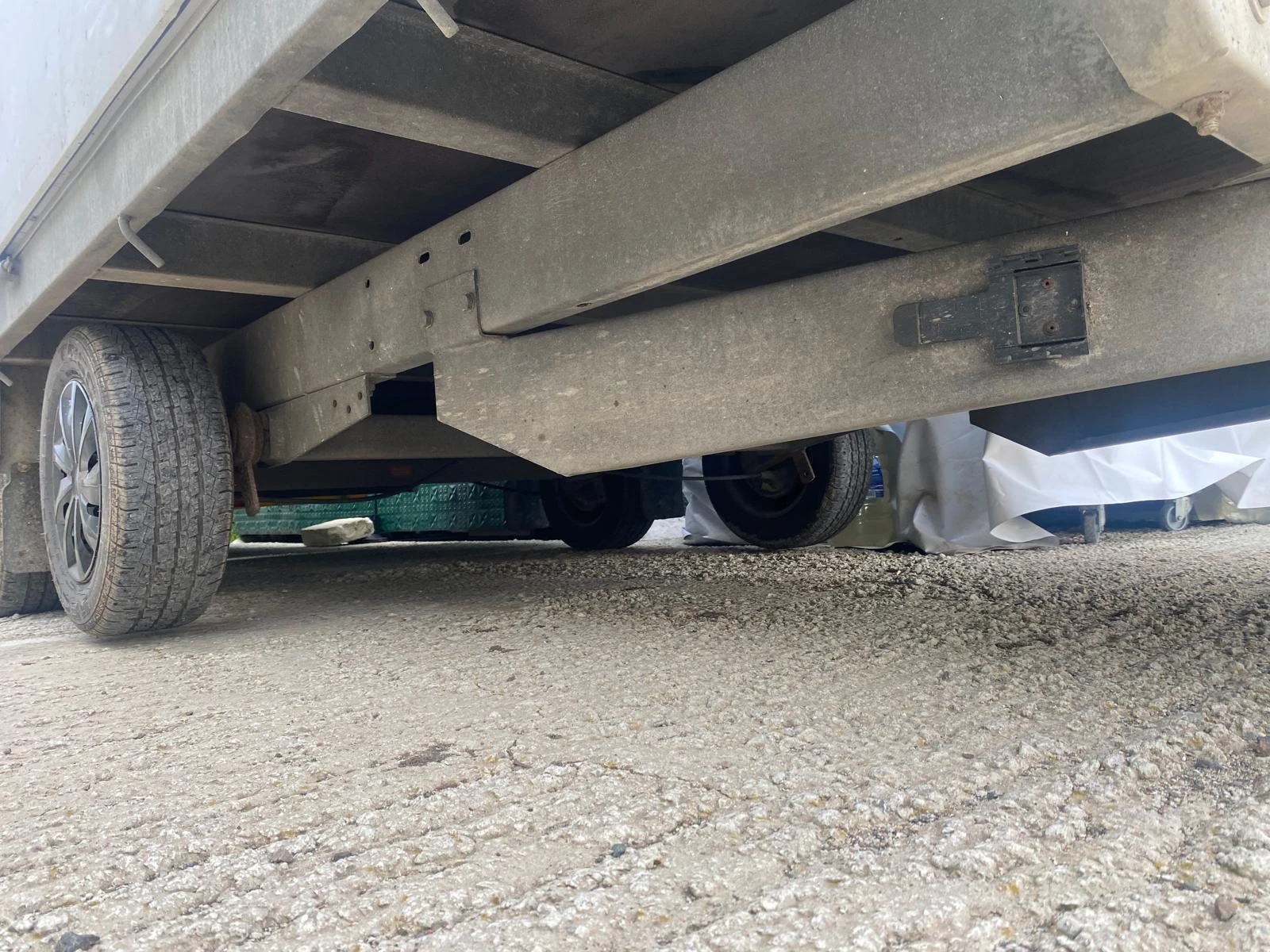 �� ��������� Saris 2700�� 4�2� | Mobile.bg � ����������� 4