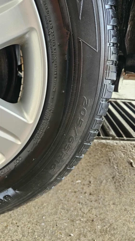 Гуми Всесезонни 205/65R16, снимка 4 - Гуми и джанти - 52463470