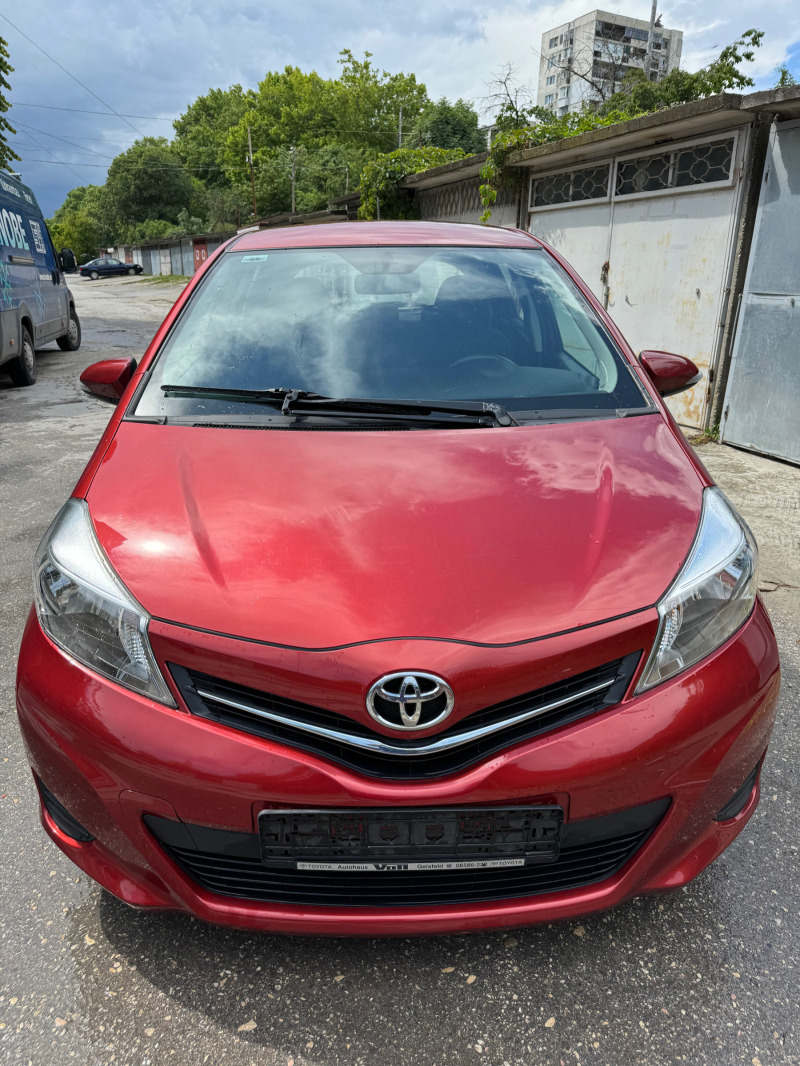 Toyota Yaris 1.3 бензин