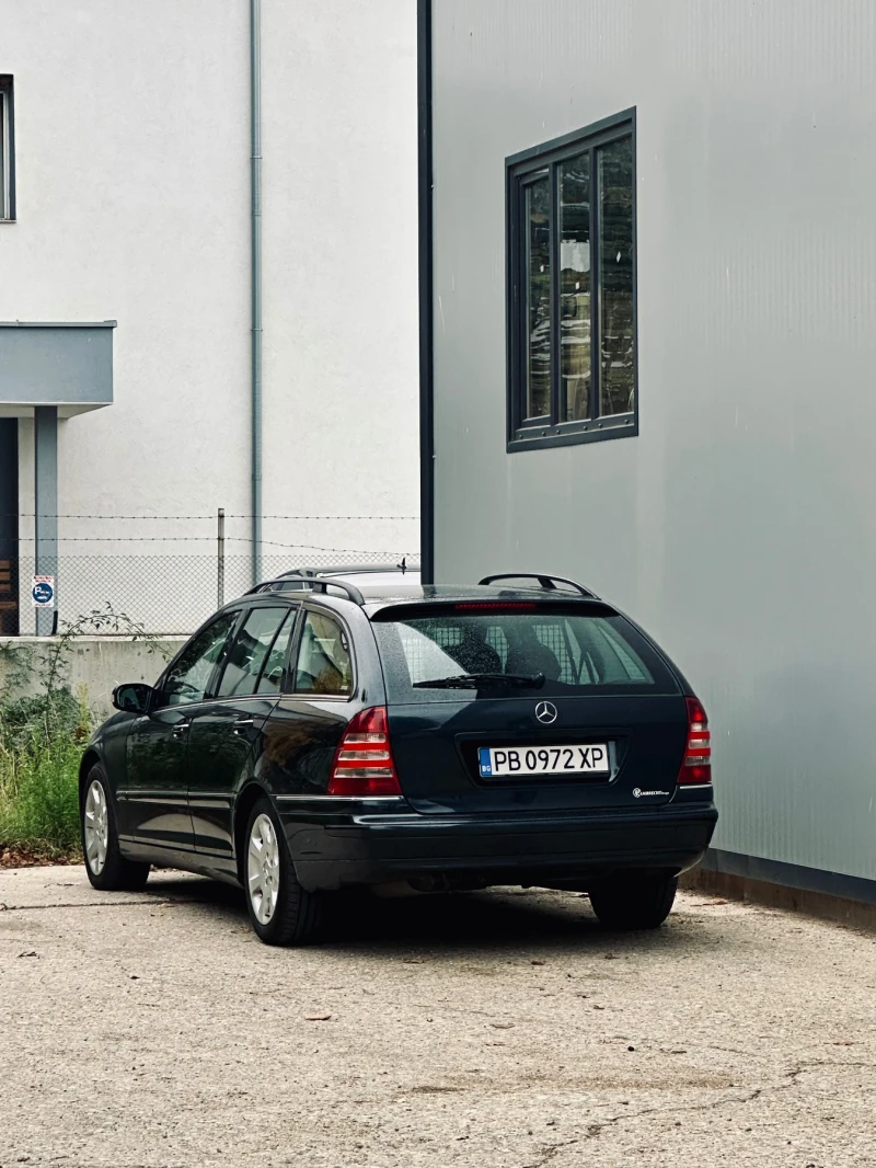 Mercedes-Benz C 220 Facelift Elegance, снимка 2 - Автомобили и джипове - 47914487