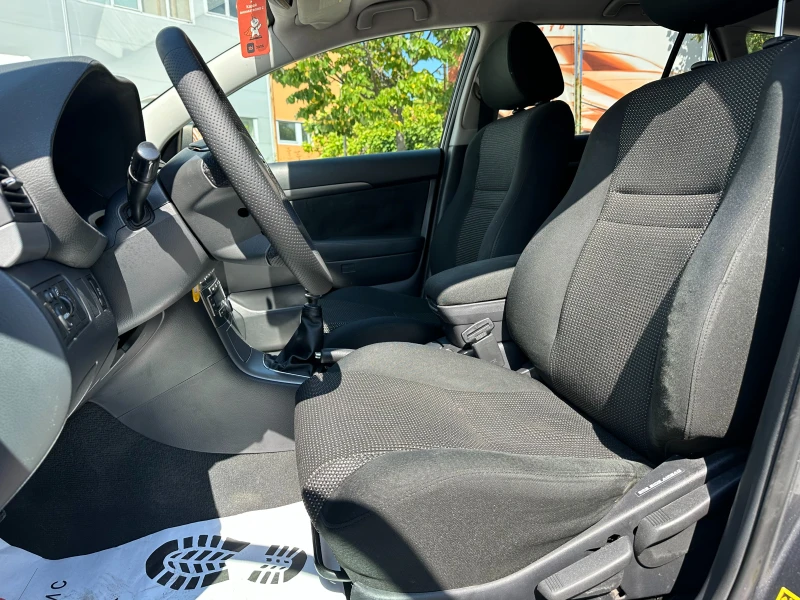 Toyota Avensis 2.2d 177 к.с., снимка 8 - Автомобили и джипове - 51065569