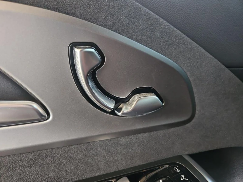 Mercedes-Benz CLA 250 + EQ* AMG* PANO* DISTR* MULTIBEAM* CAM* NIGHT* , снимка 5 - Автомобили и джипове - 52063846