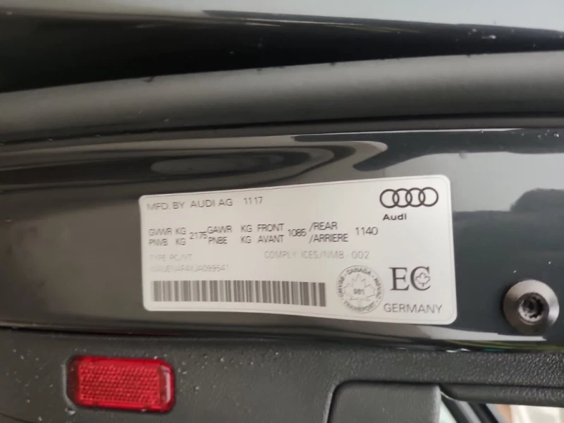 Audi A4 * PROGRESSIV * CARFAX * БЕЗ ПЪРВОНАЧАЛНА ВНОСКА, снимка 15 - Автомобили и джипове - 52957177