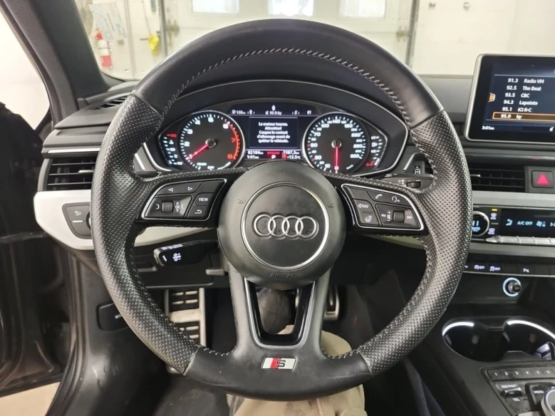 Audi A4 * PROGRESSIV * CARFAX * БЕЗ ПЪРВОНАЧАЛНА ВНОСКА, снимка 11 - Автомобили и джипове - 52957177