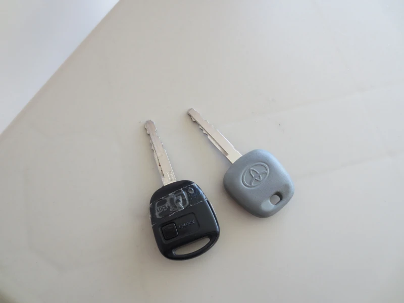 Toyota Corolla 2.0 D-4D , снимка 16 - Автомобили и джипове - 53052337