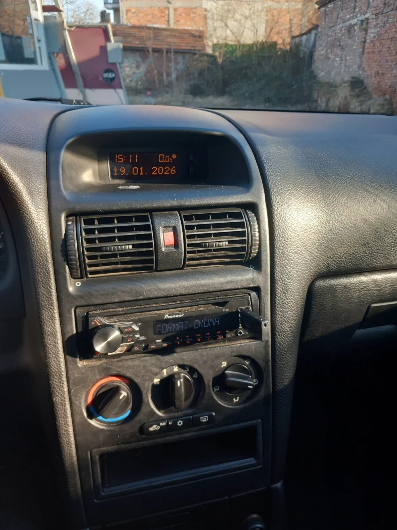 Opel Astra, снимка 2 - Автомобили и джипове - 53154912