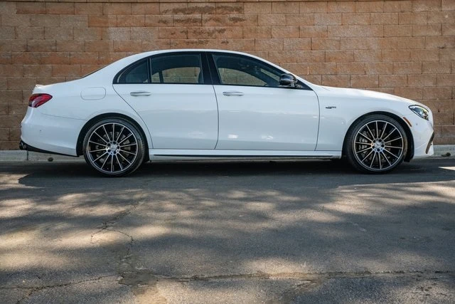 Mercedes-Benz E 53 AMG 4MATIC * М. ТОЧКА * BURMESTER * ПОДГРЕВ * KEYLESS - изображение 4