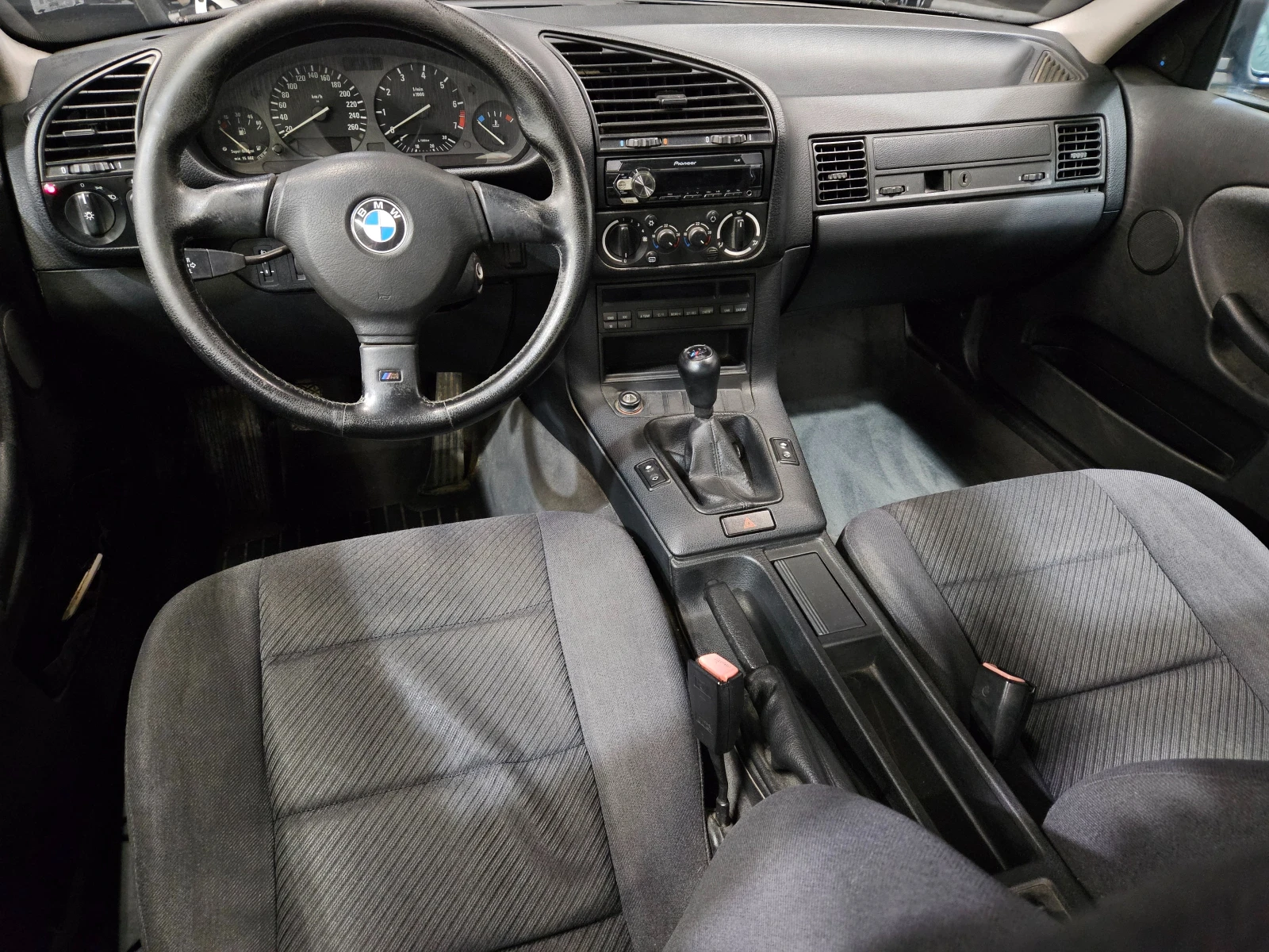 BMW 325  - изображение 9