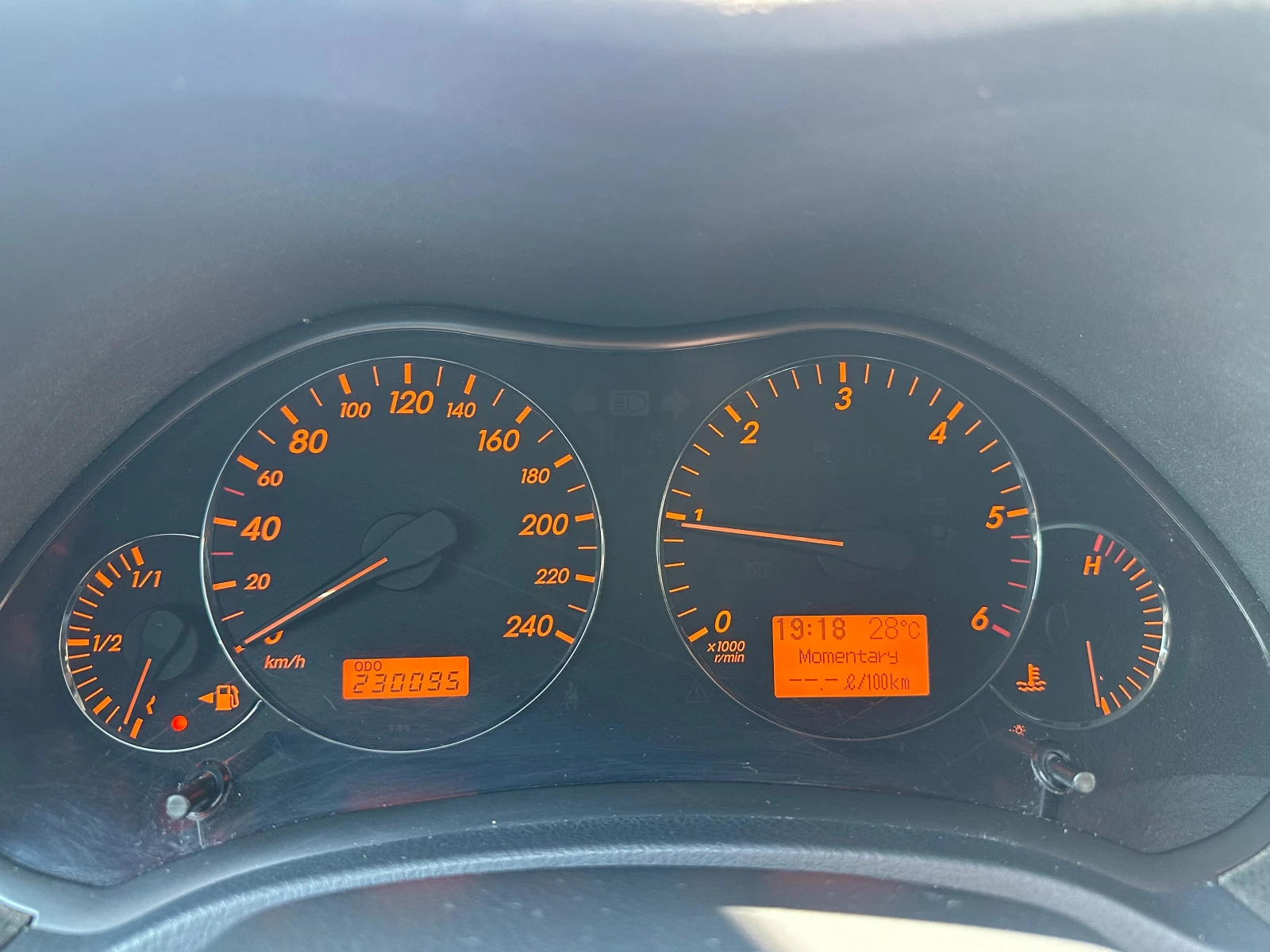 Toyota Avensis 2.2d 177 .. | Mobile.bg   14