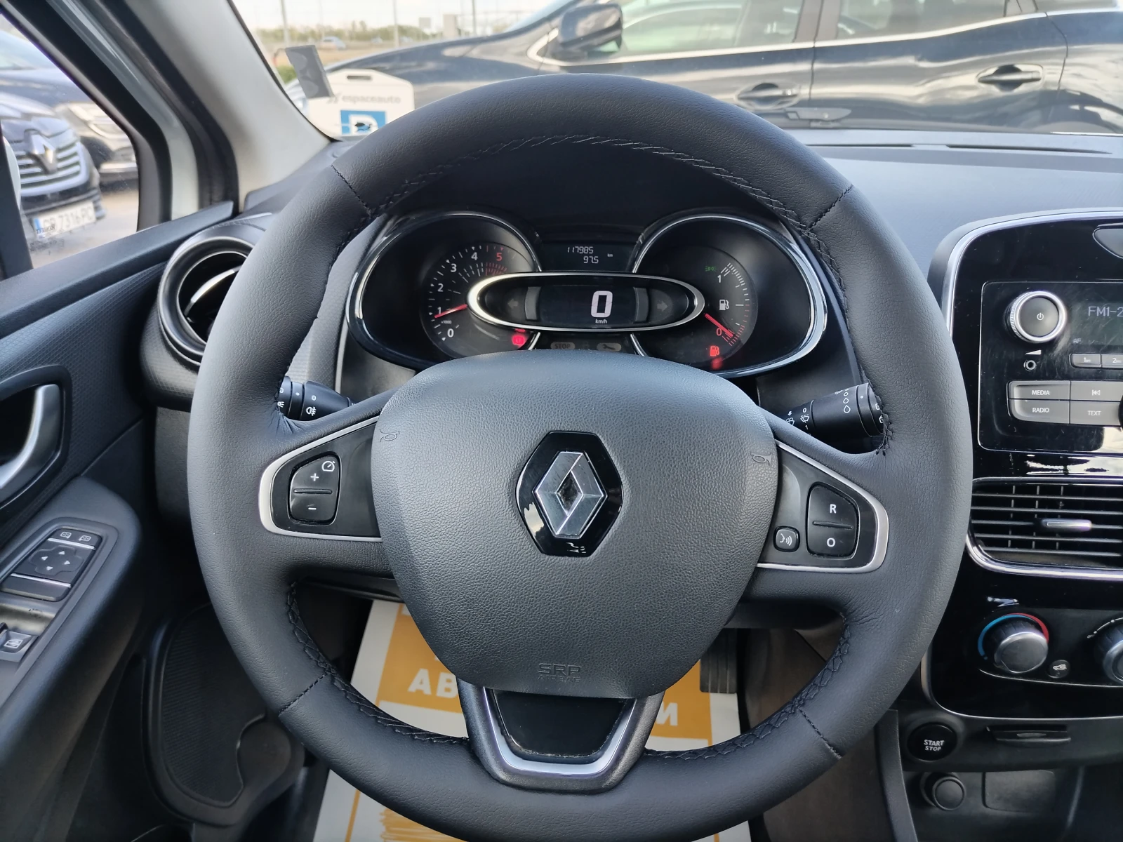 Renault Clio 1.5dCi/ 75 к.с/ N1 (3+ 1) - изображение 9