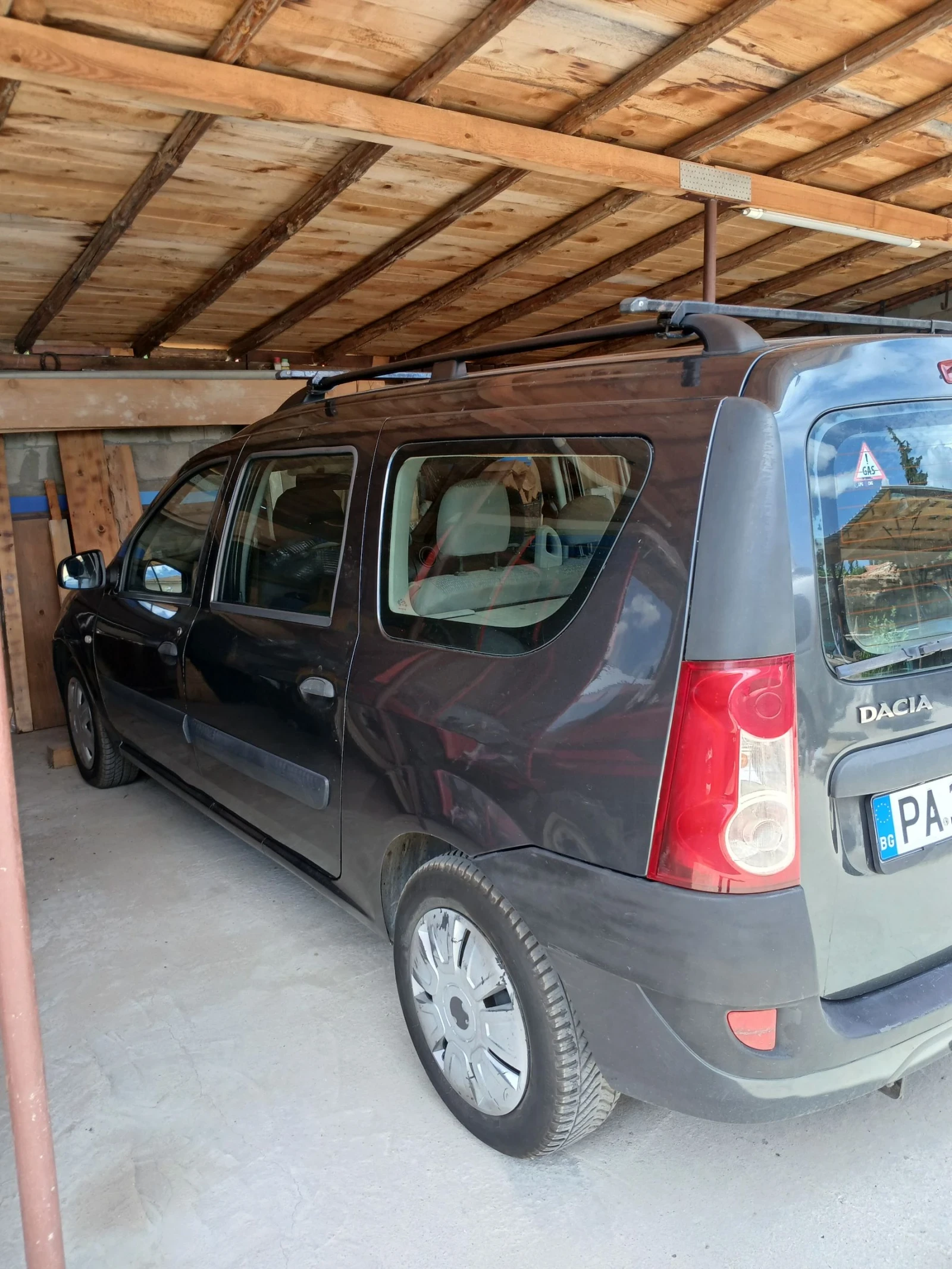 Dacia Logan 1.6 - изображение 3