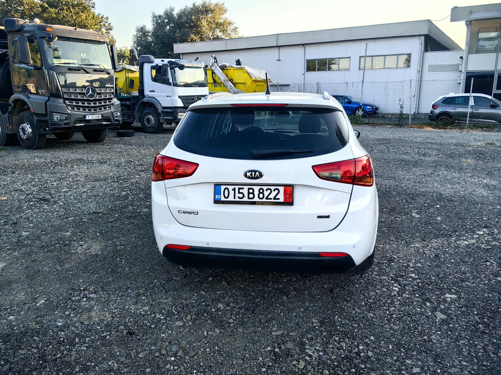 Kia Ceed 1.6 crdi 110 ks - изображение 6