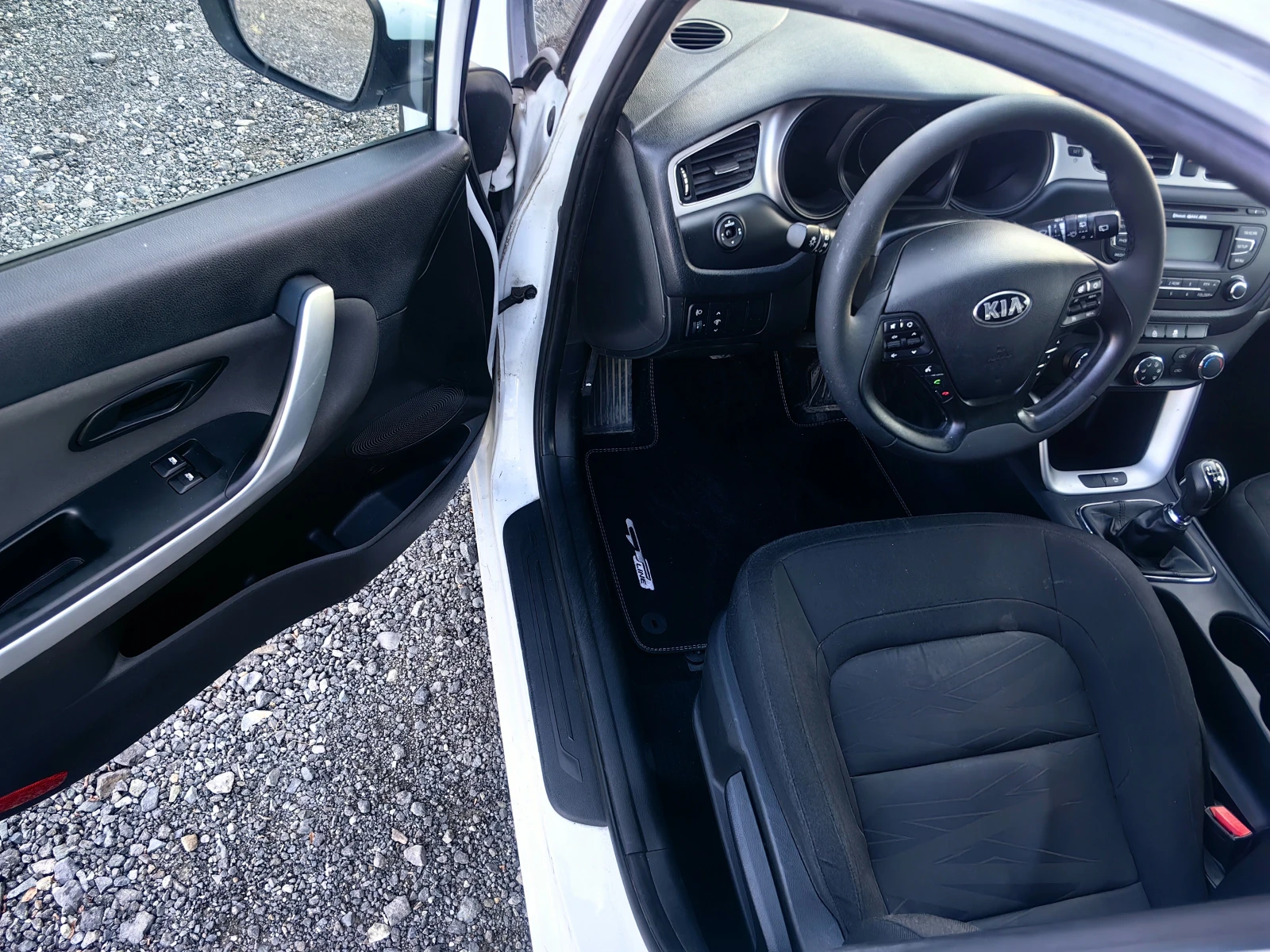 Kia Ceed 1.6 crdi 110 ks | Mobile.bg   11