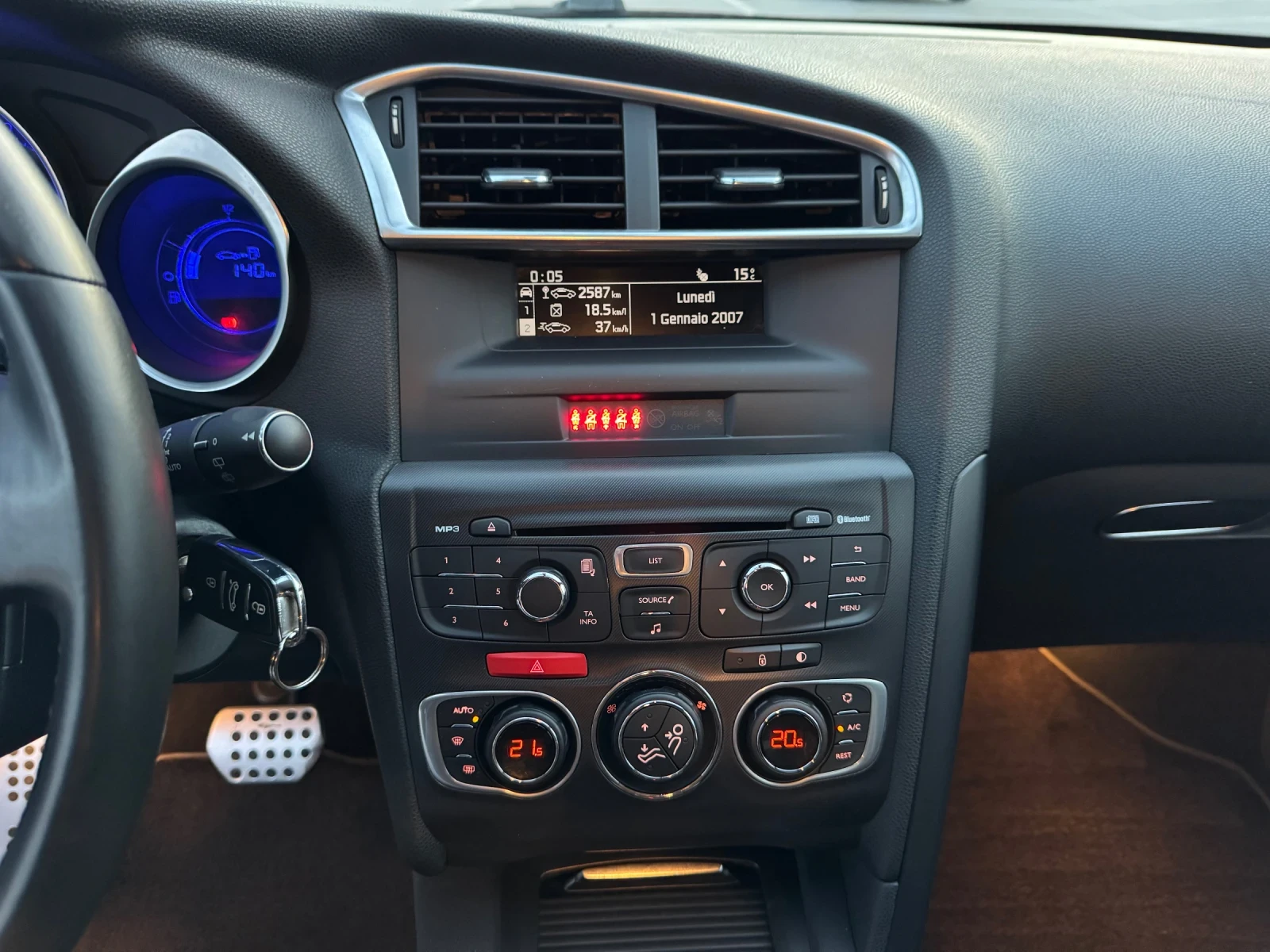 Citroen DS4 1.6 e-HDI AIRDREAM - AUTO/ BLIND SPOT/ 138.000 km! | Mobile.bg   12