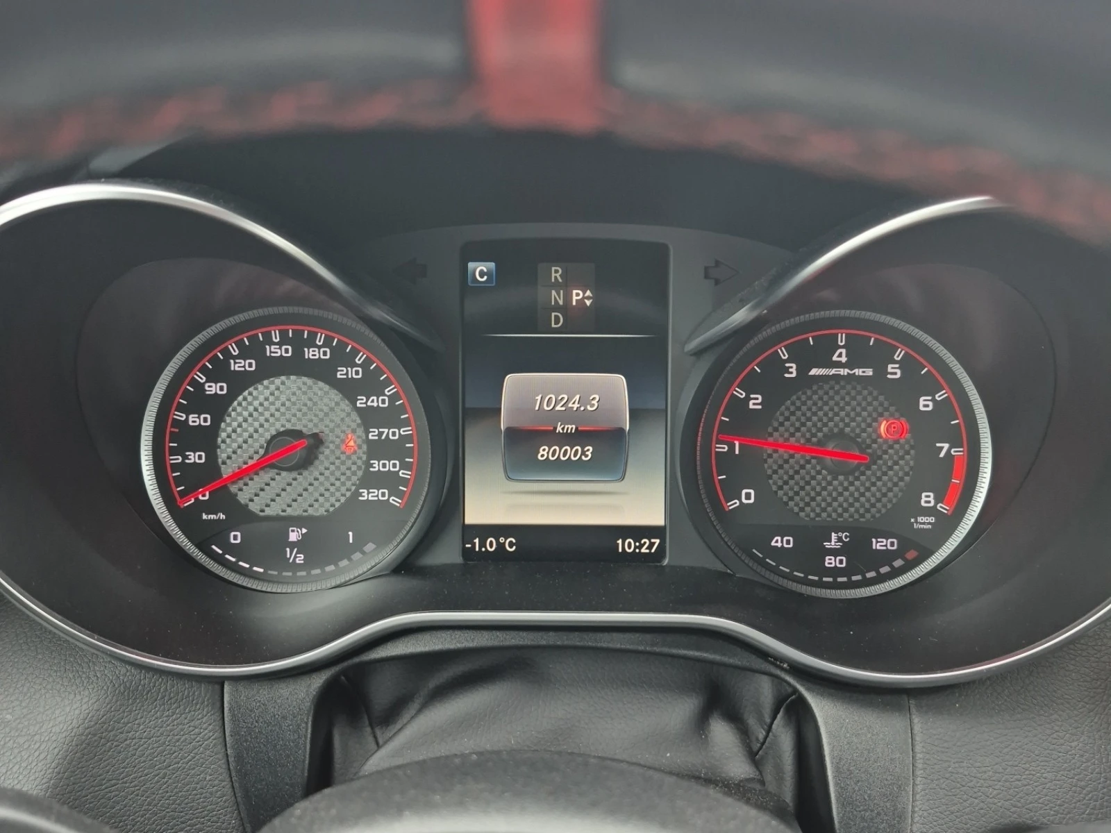 Mercedes-Benz C 63 AMG S * * CARFAX * * АВТО КРЕДИТ * * , снимка 9 - Автомобили и джипове - 53727990