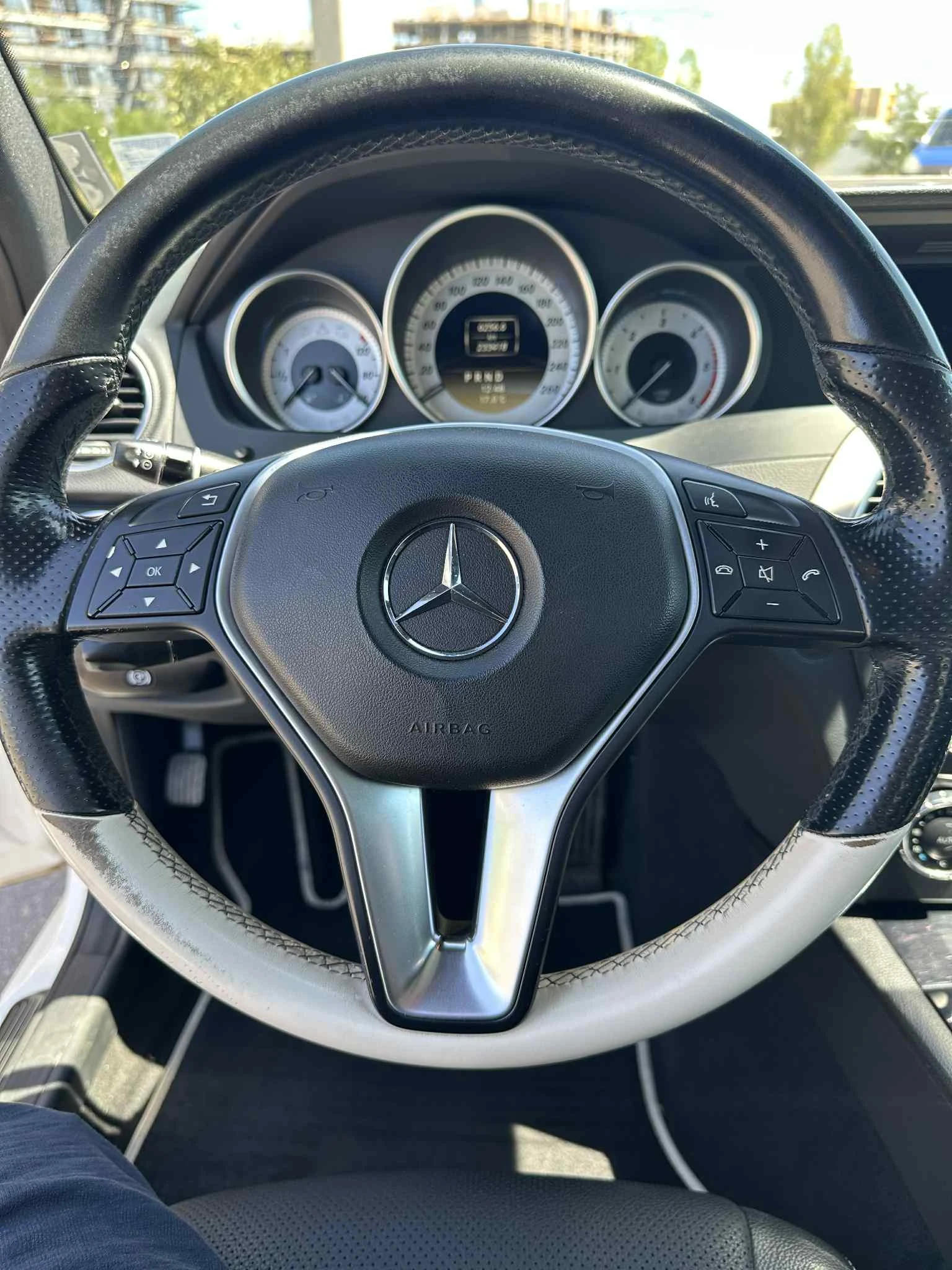 Mercedes-Benz C 250, снимка 14 - Автомобили и джипове - 53750349