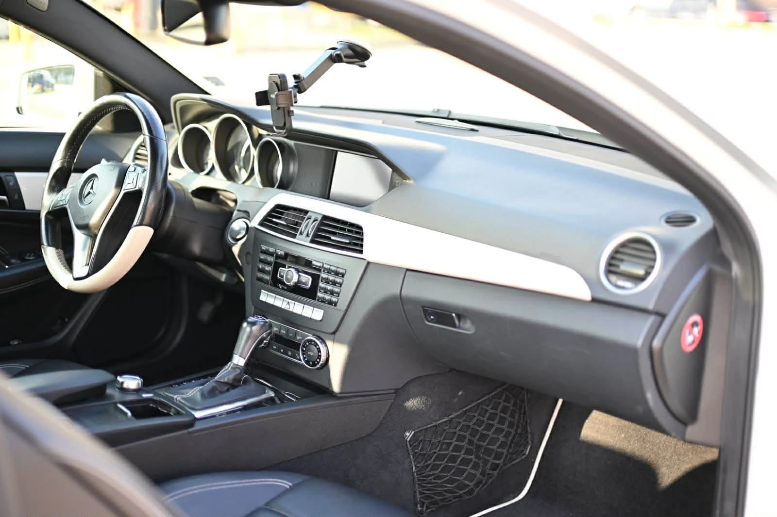 Mercedes-Benz C 250  - изображение 3