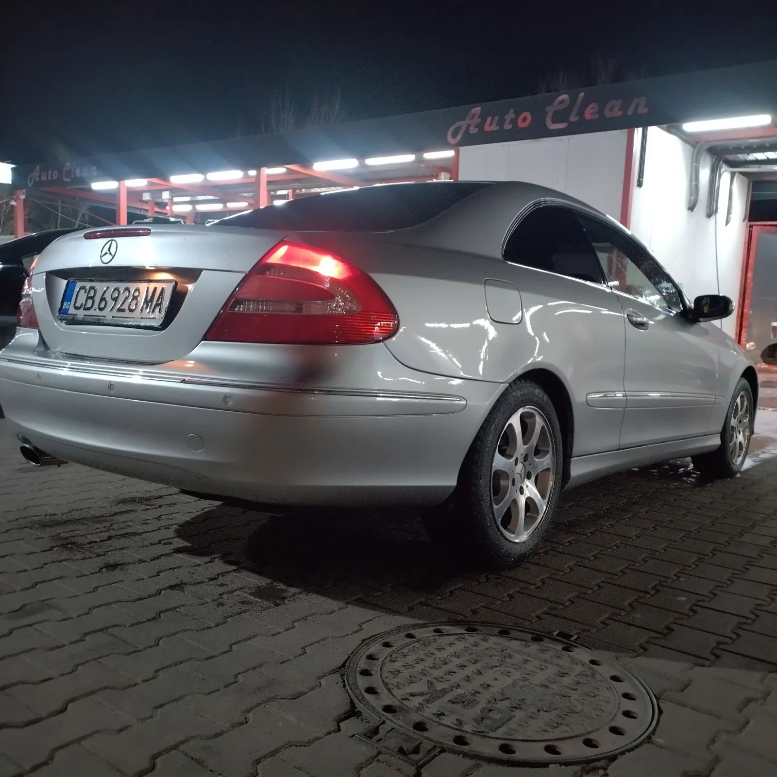 Mercedes-Benz CLK 320 v6 AGU, снимка 17 - Автомобили и джипове - 53867156