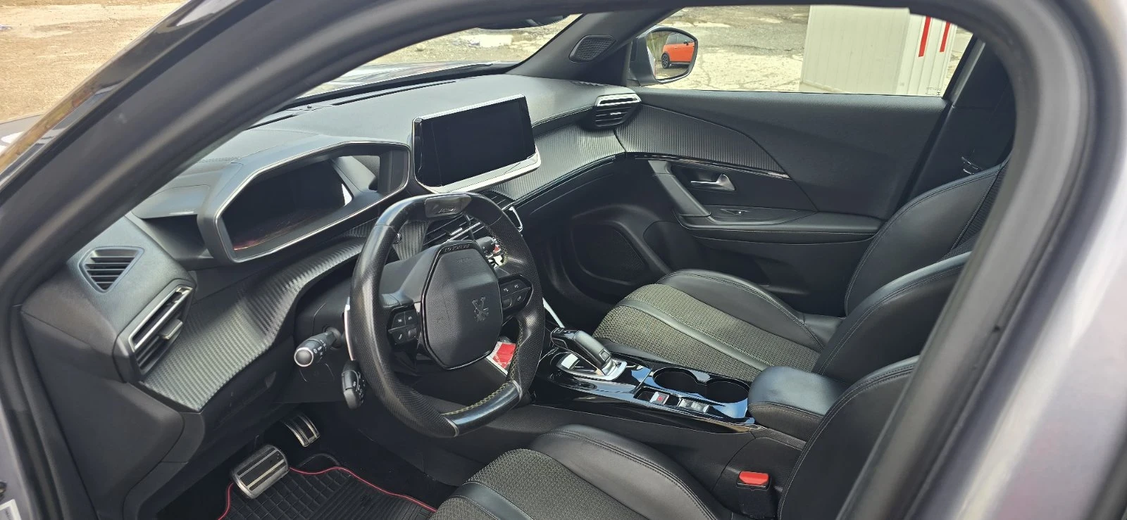 Peugeot 2008 1.5HDI GT LINE, снимка 6 - Автомобили и джипове - 54099331