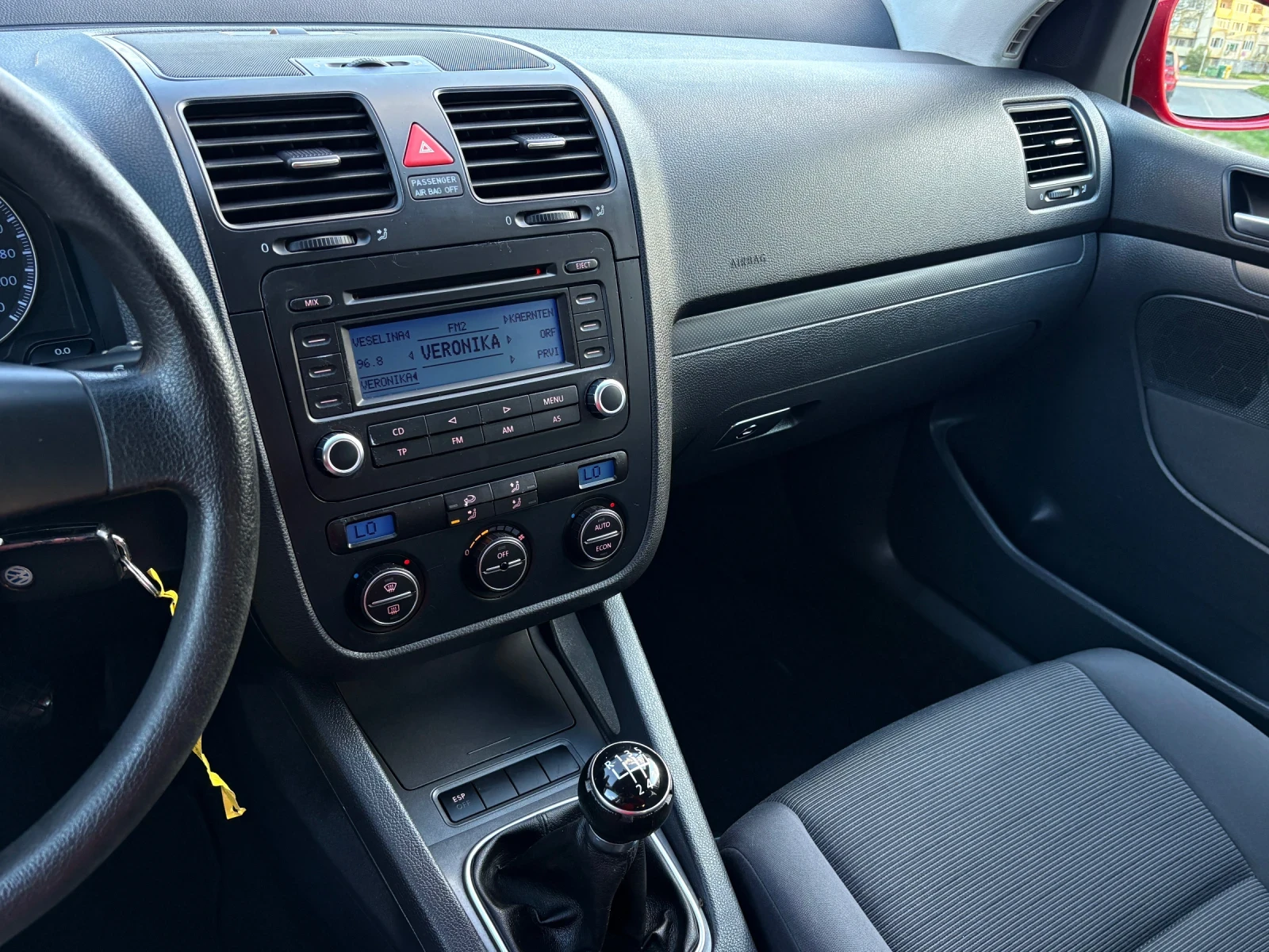 VW Golf 1.4i. Климатроник* Парктроници* 181 000км* , снимка 10 - Автомобили и джипове - 54139998